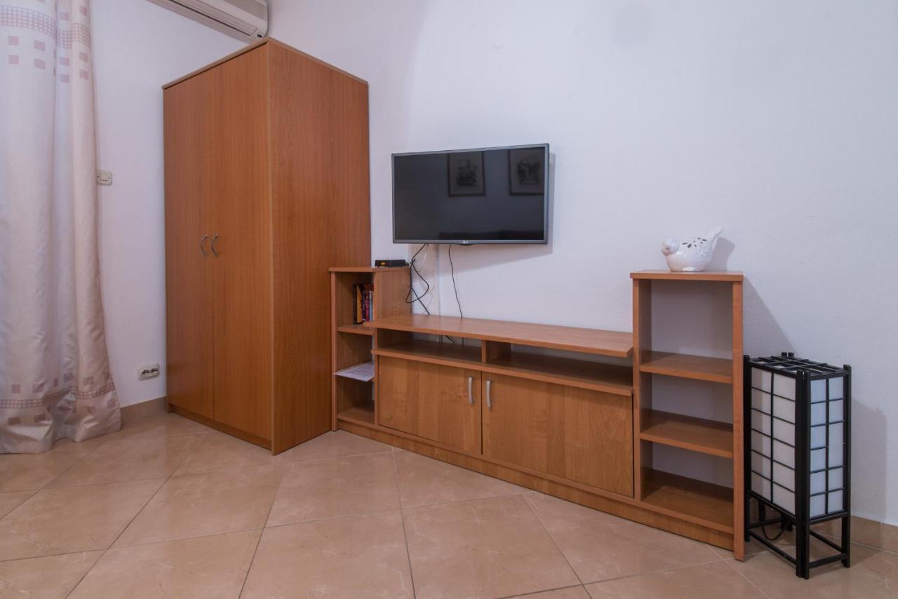 Apartments Niko Проманья Экстерьер фото