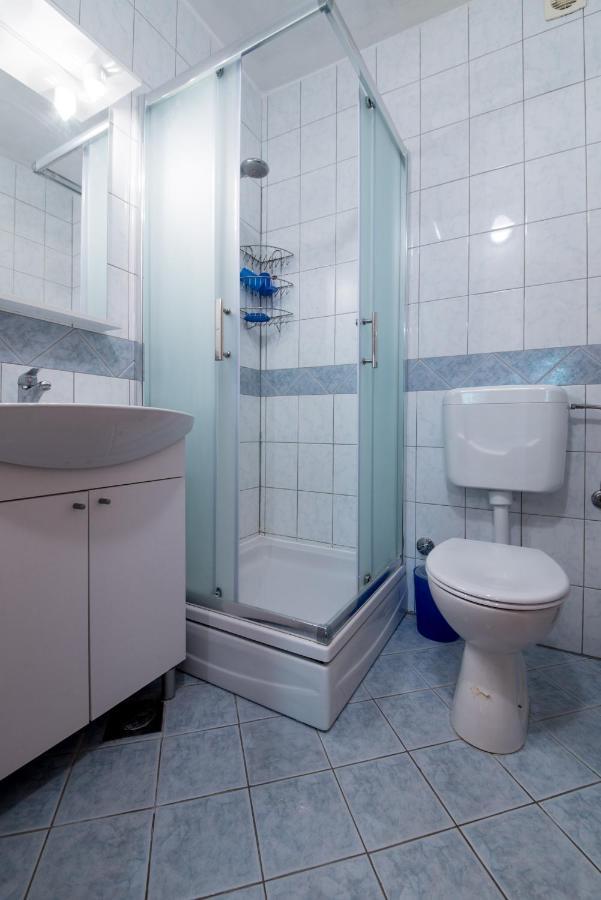 Apartments Niko Проманья Экстерьер фото