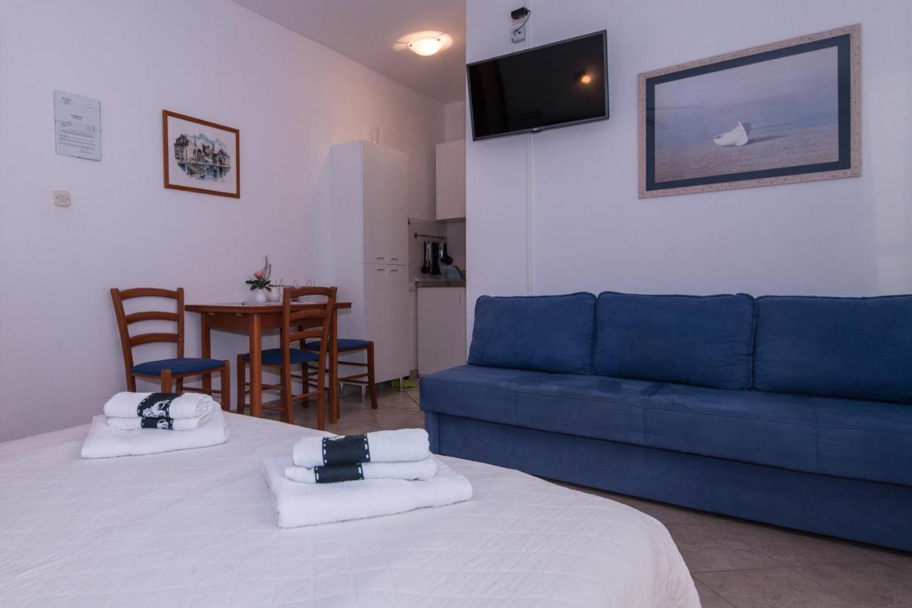 Apartments Niko Проманья Экстерьер фото