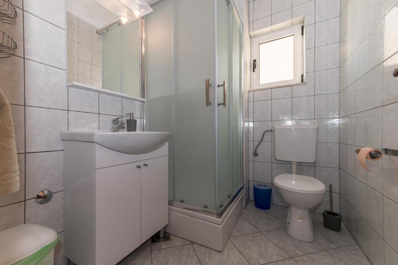 Apartments Niko Проманья Экстерьер фото