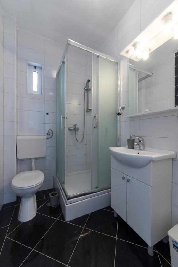 Apartments Niko Проманья Экстерьер фото
